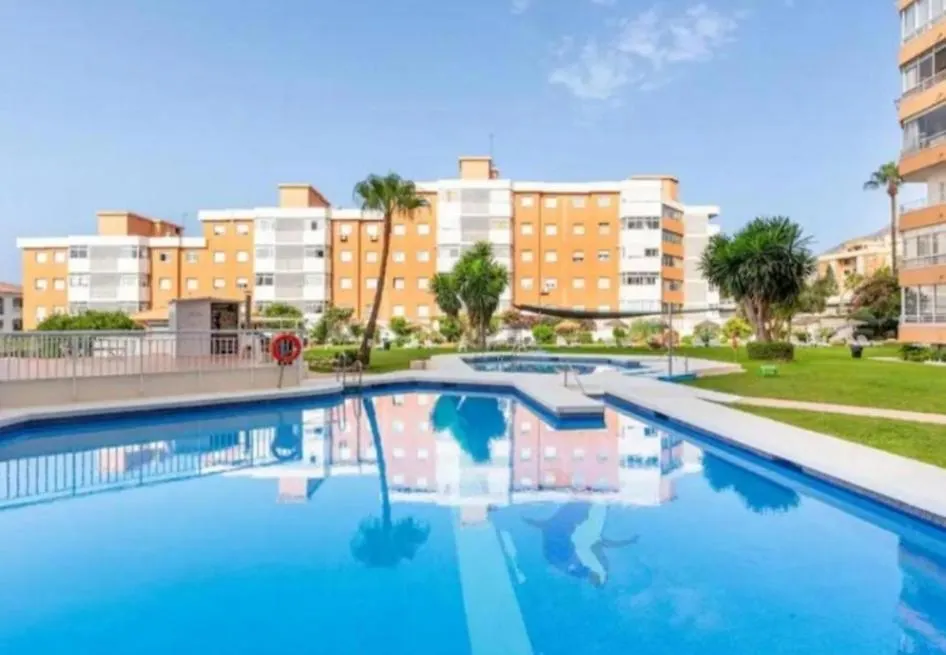 Saltillo Alto Gray Studio. Vistas Al Mar Y Piscina Torremolinos Espagne
