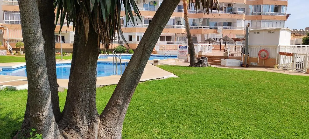 Saltillo Alto Gray Studio. Vistas al mar y piscina Torremolinos